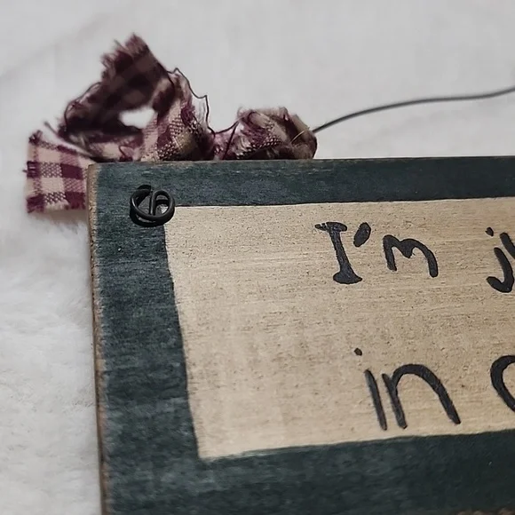 PRIMITIVE  WOOD  WALL / DOOR HANGING. - Picture 2 of 4